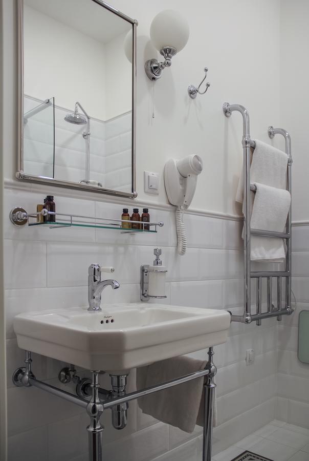 Sherlock Art Hotel Riga Luaran gambar